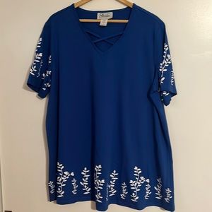 New Without Tags!  Easy Essentials Tunic Top